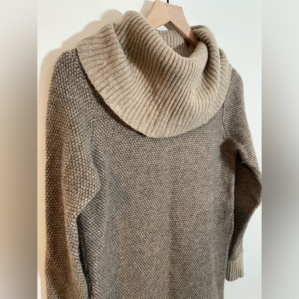 Cynthia Rowley Lambswool Knit Sweater Dress Sz Medium Brown Beige Cowl Neck Cozy